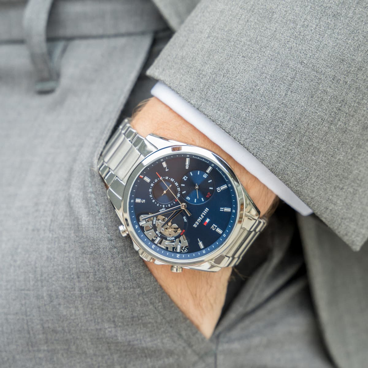tommy hilfiger 1710448 for men
