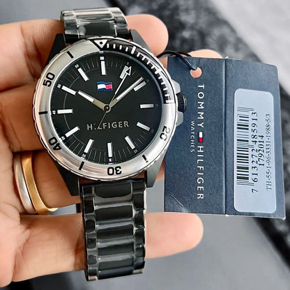 tommy hilfiger 1792014 for men