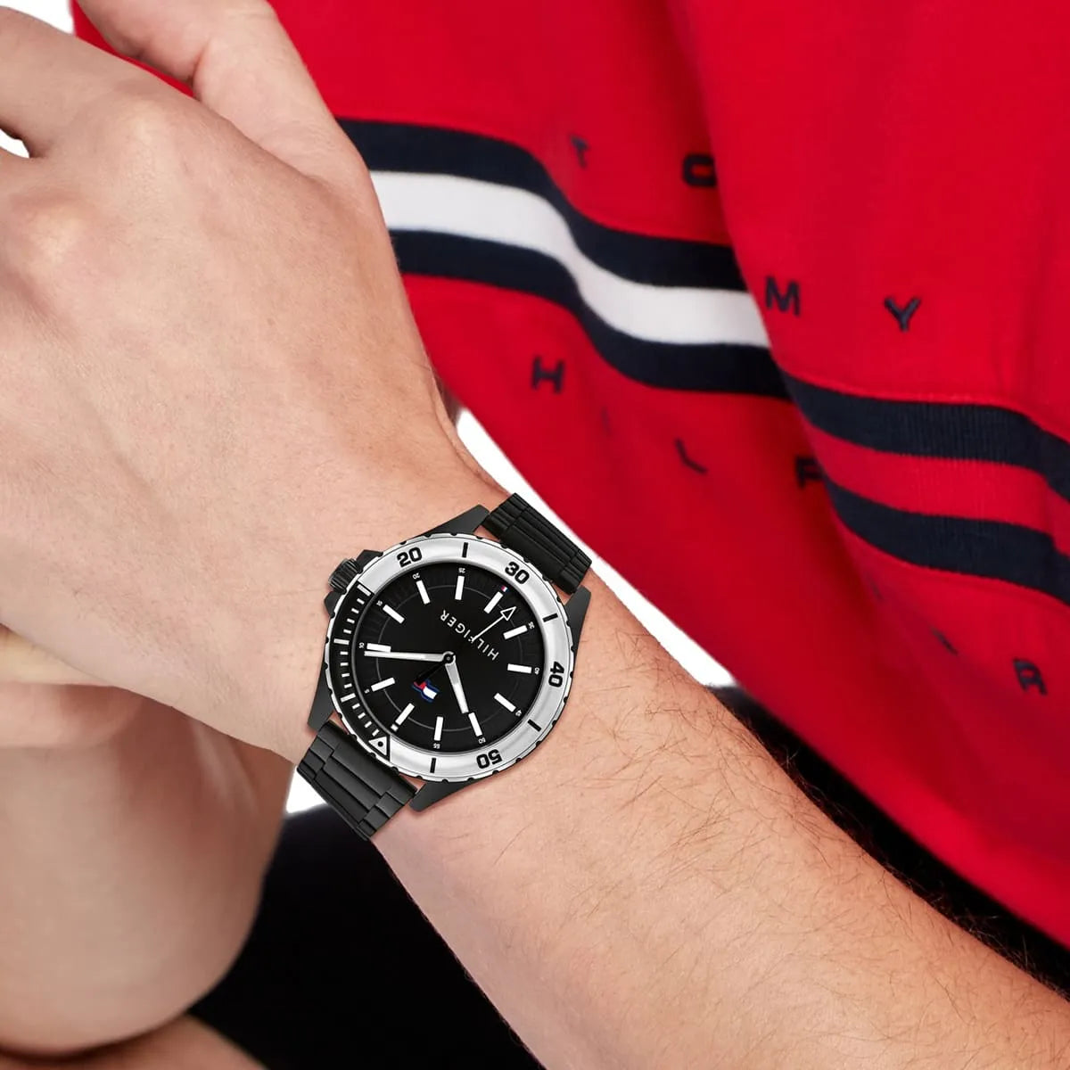 tommy hilfiger 1792014 for men