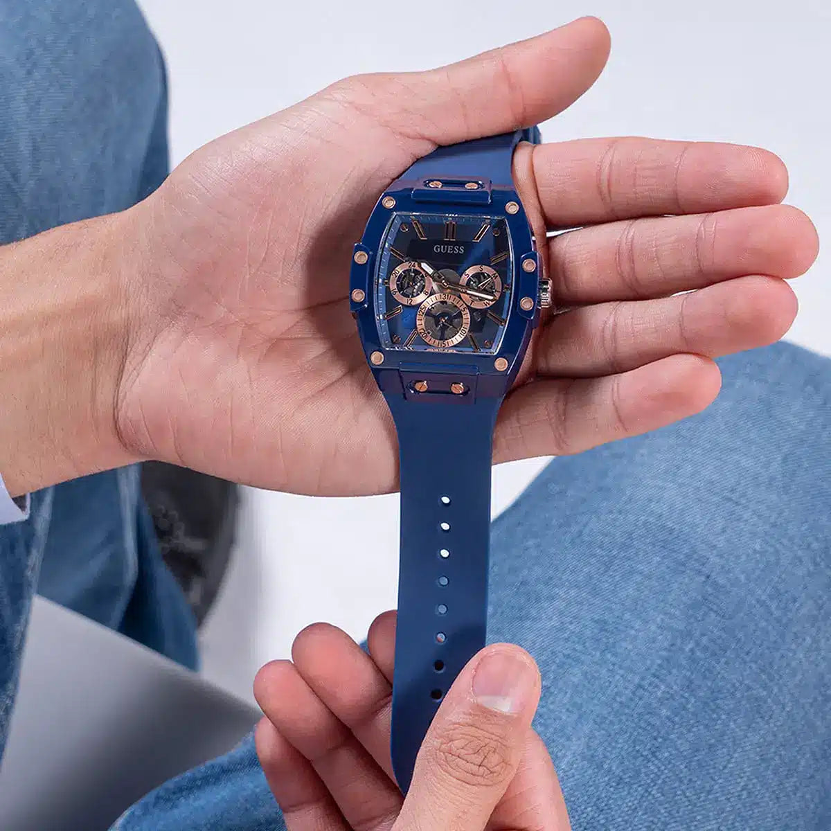 guess GW0203G7 for men